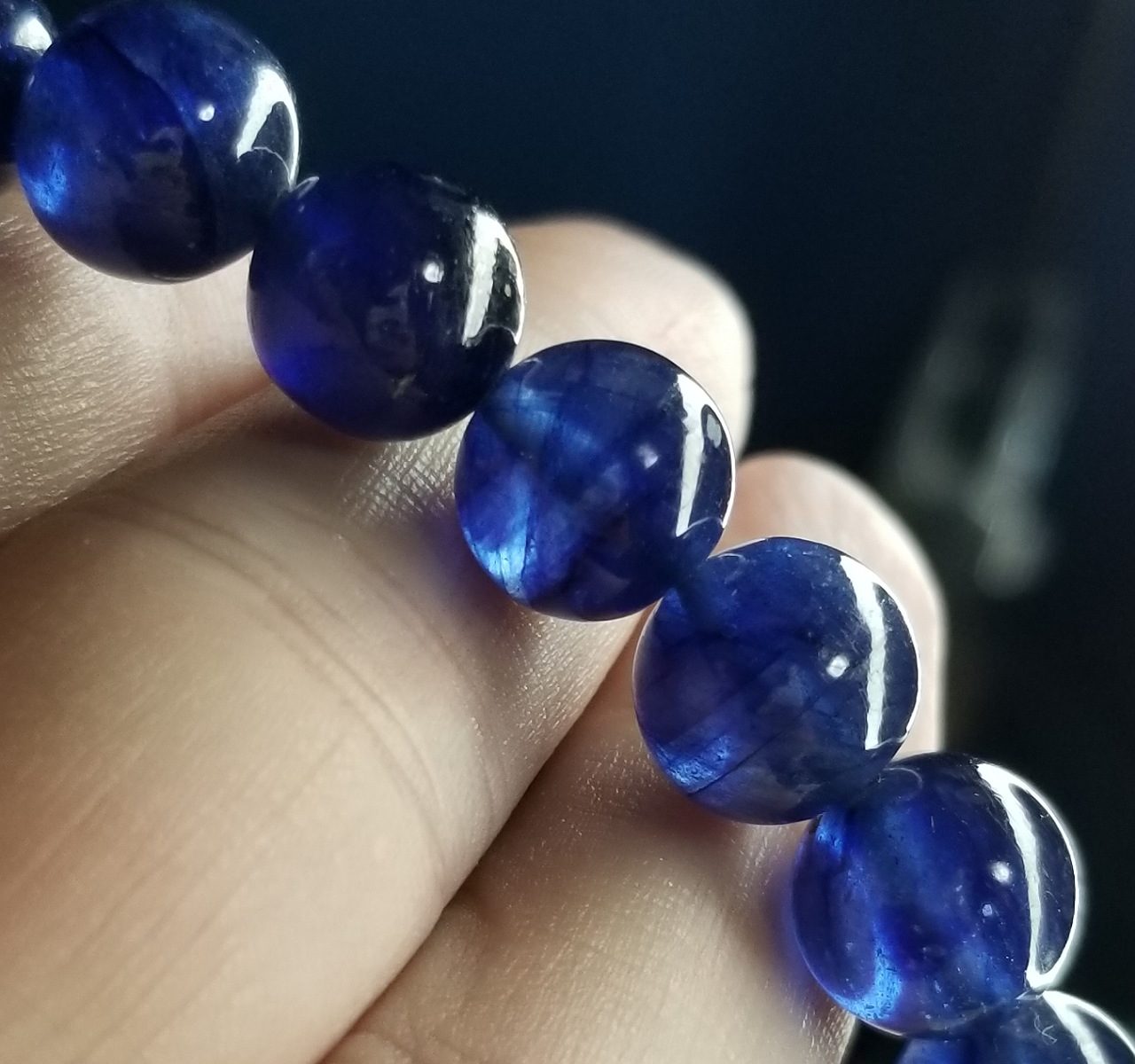 9月誕生石 サファイア 意味 意思貫徹 誠実 慈愛 愛情 天然石ラズベリー Matome7